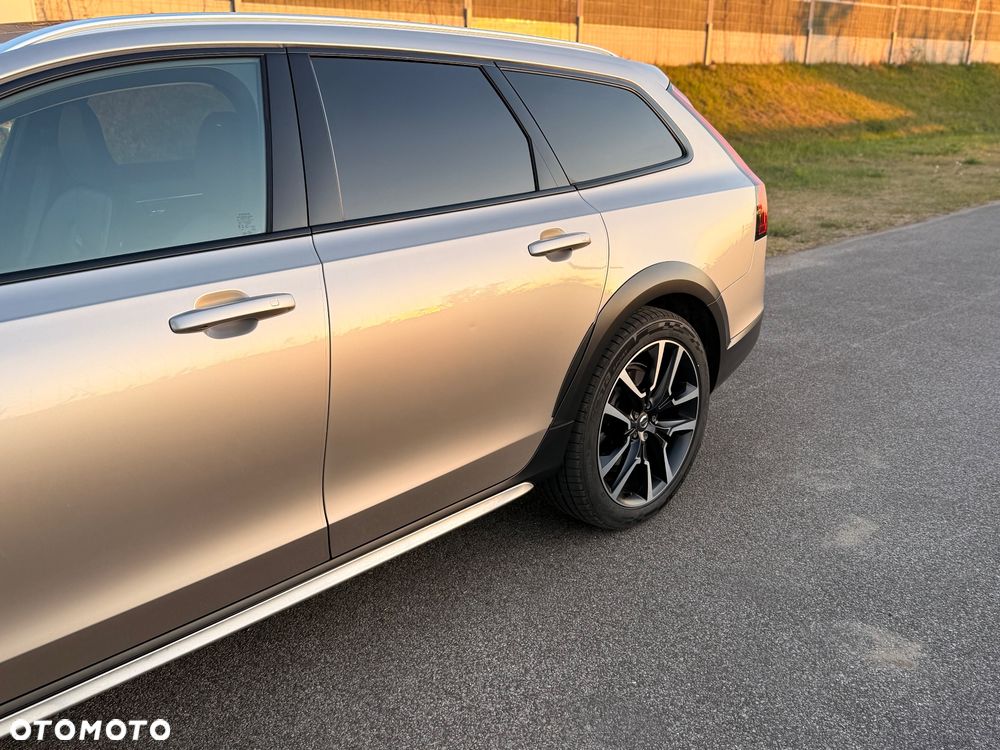 Volvo V90 Cross Country B5 D AWD Pro - 10