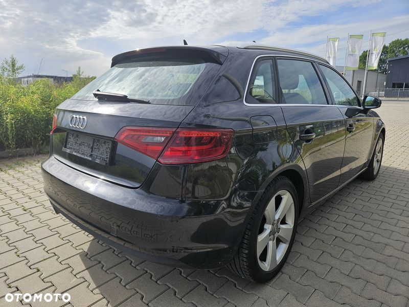 Audi A3 Sportback - 16