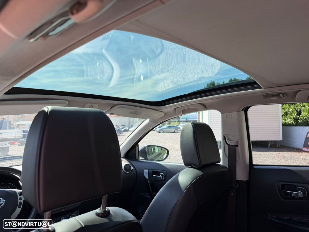 Nissan Qashqai 1.6 dCi Tekna Premium 18 - 25
