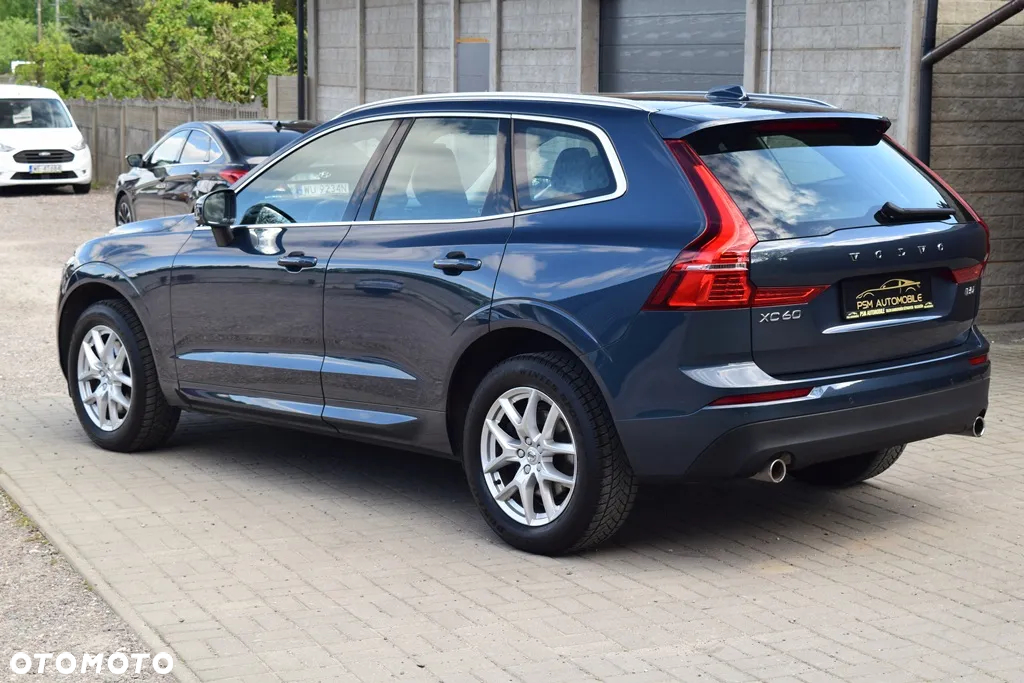 Volvo XC 60 T5 AWD Momentum Pro - 10