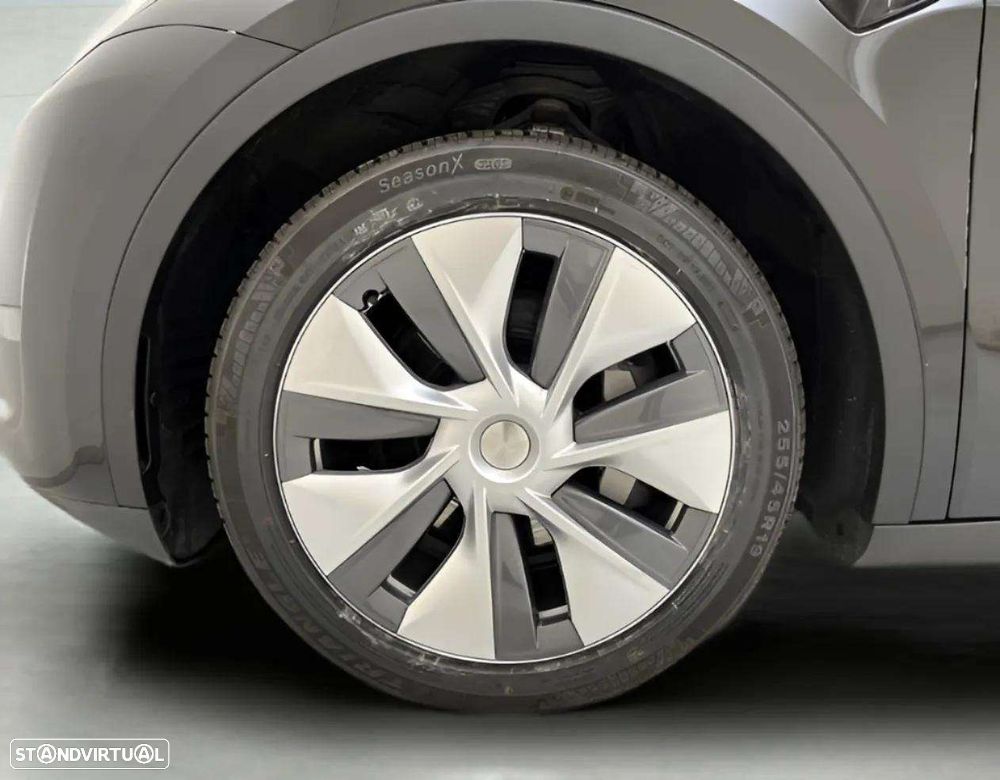 Tesla Model Y Long Range Tração Integral - 17