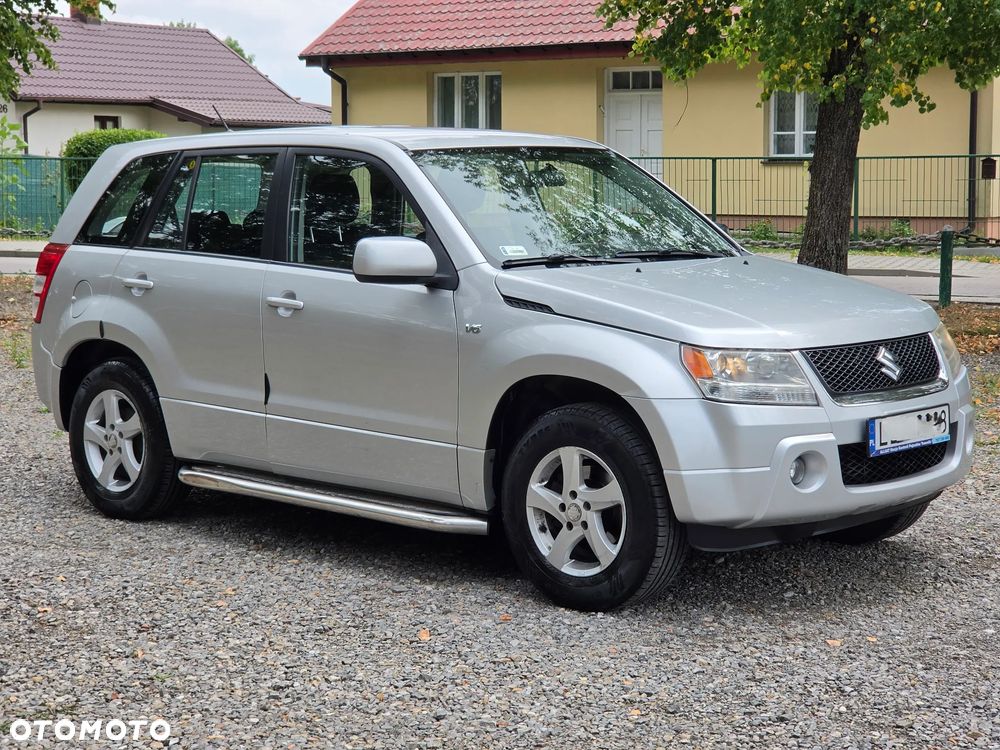 Suzuki Grand Vitara 2.7 V6 - 1