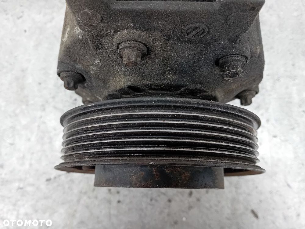 POMPA, SPRĘŻARKA KLIMATYZACJI AUDI A3 8P/8PA/8P7 1K0820803L 2.0 FSI - 5