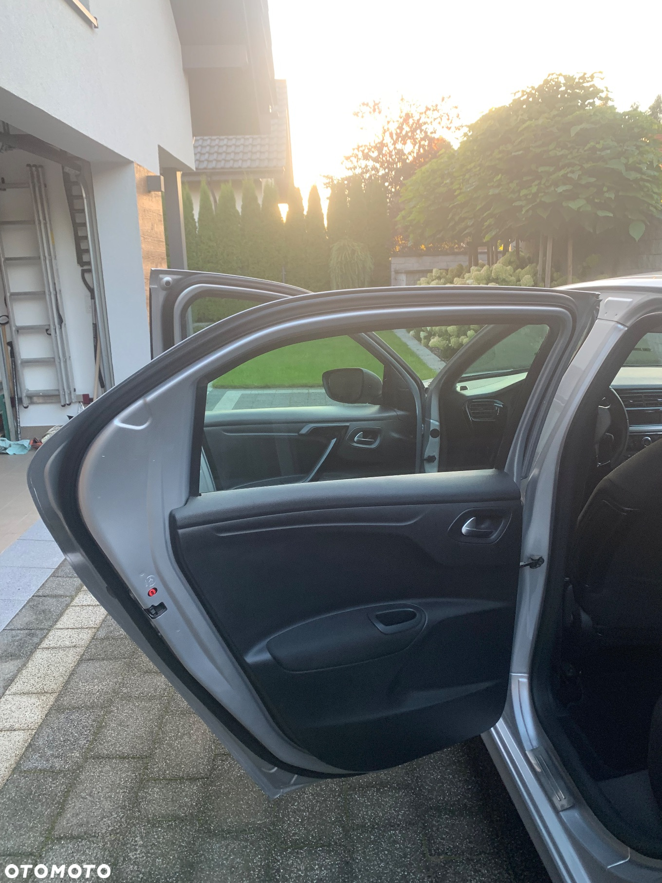 Peugeot 301 1.6 VTi Allure - 13