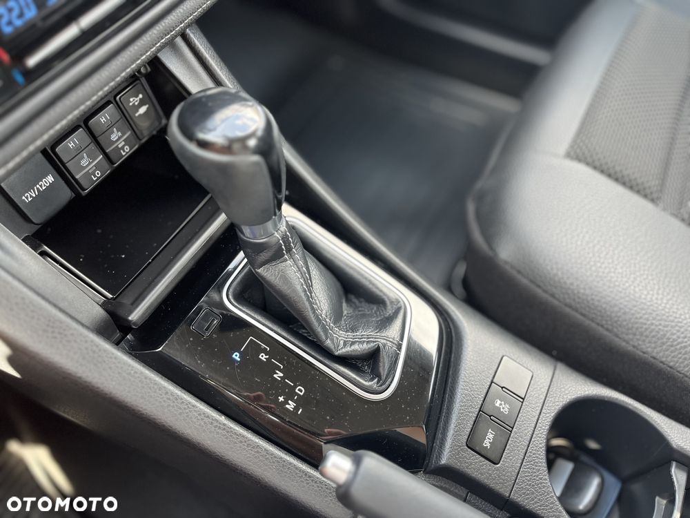 Toyota Corolla 1.6 Comfort MS - 29