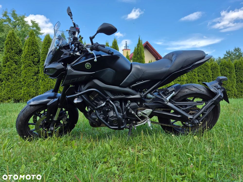 Yamaha MT - 9