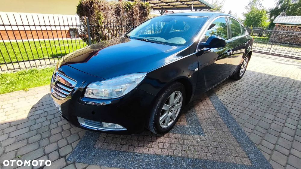 Opel Insignia - 1