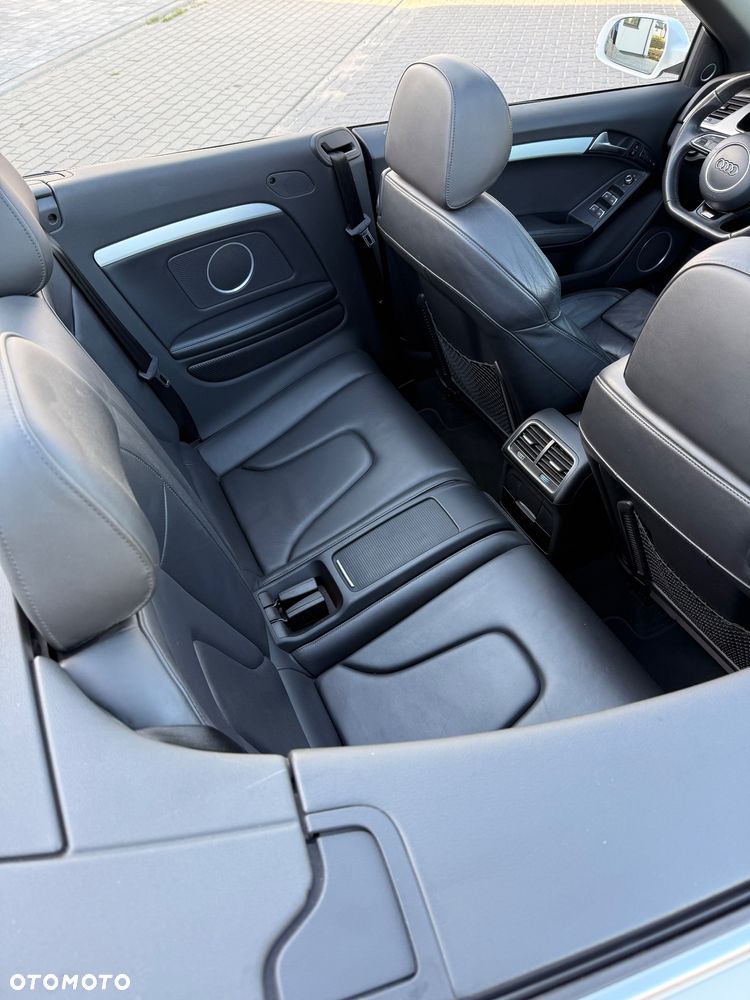 Audi A5 Cabrio - 12