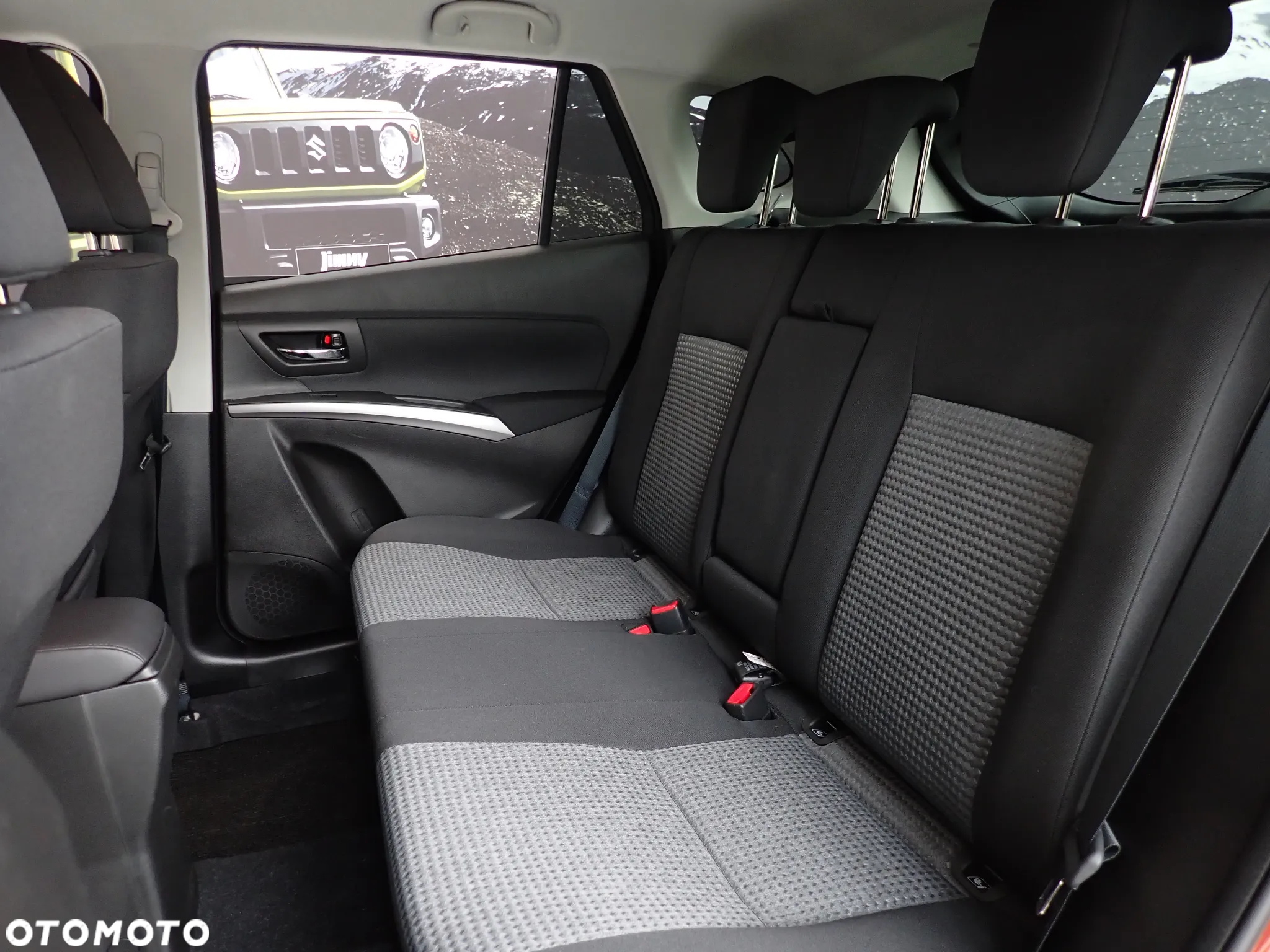 Suzuki SX4 S-Cross 1.5 DualJet Hybrid Premium AGS - 26