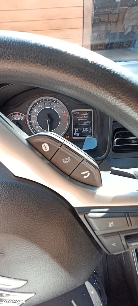 Suzuki Ignis 1.2 SHVS Premium Plus CVT - 10