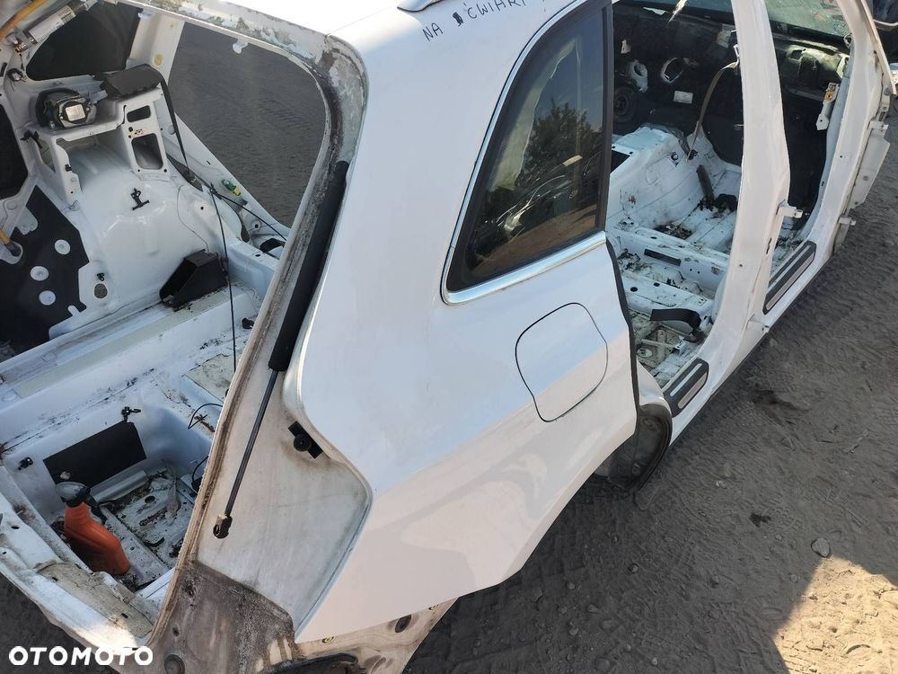 ĆWIARTKA BŁOTNIK PRAWY TYŁ AUDI Q5 8R LY9C - 2