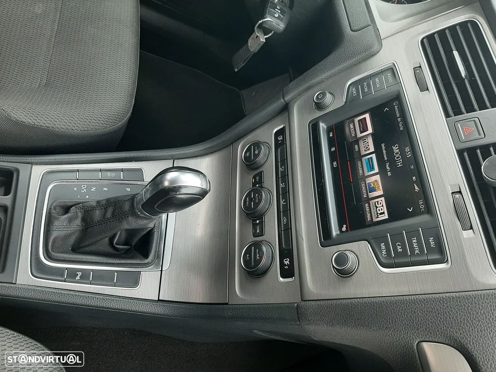 VW Golf 1.6 TDI BlueMotion DSG Comfortline - 21