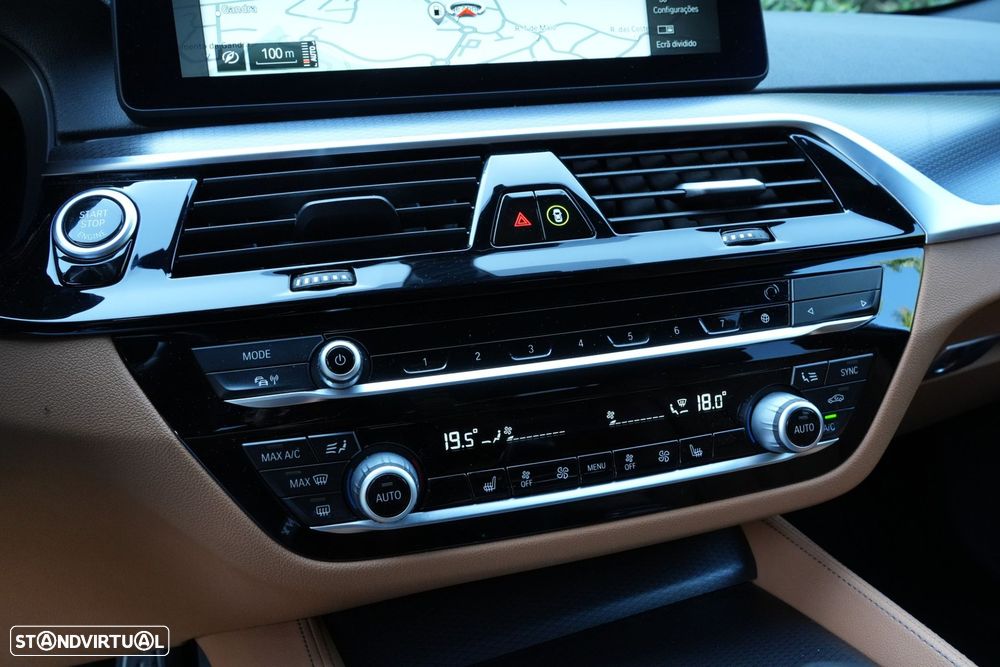 BMW 520 d Pack Desportivo M Auto - 9