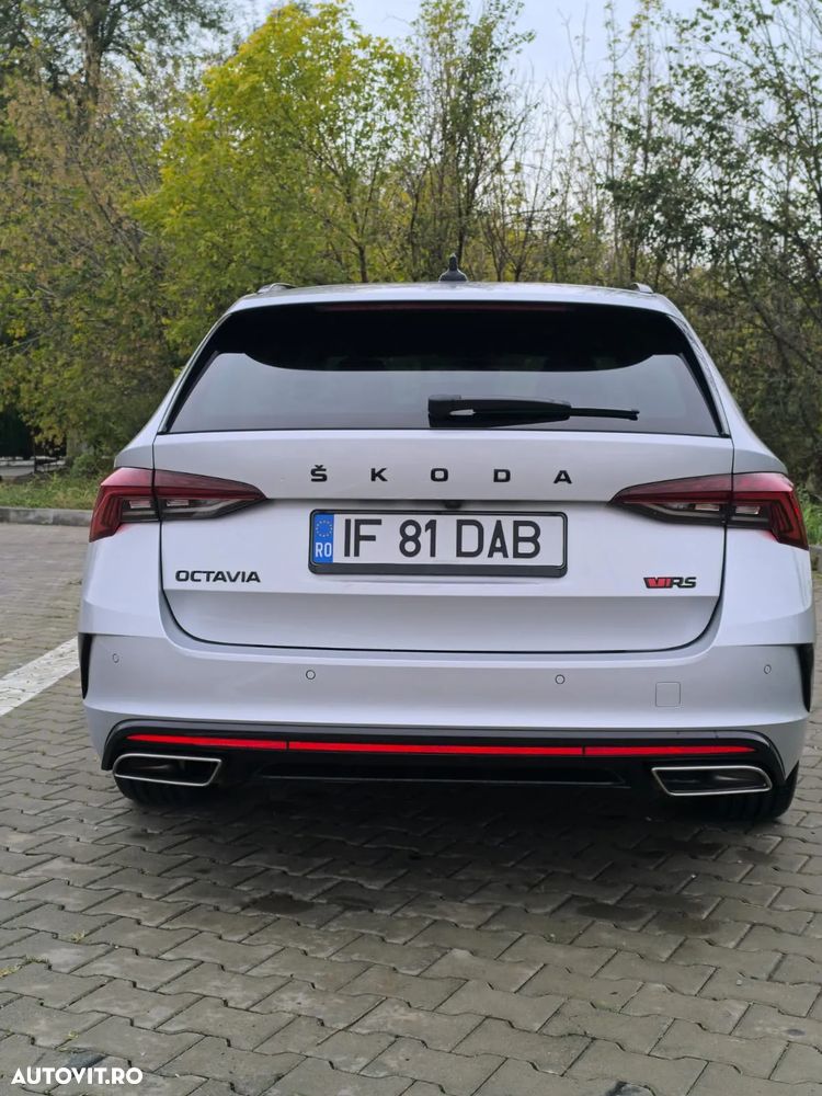 Skoda Octavia 2.0 TDI DSG RS - 3