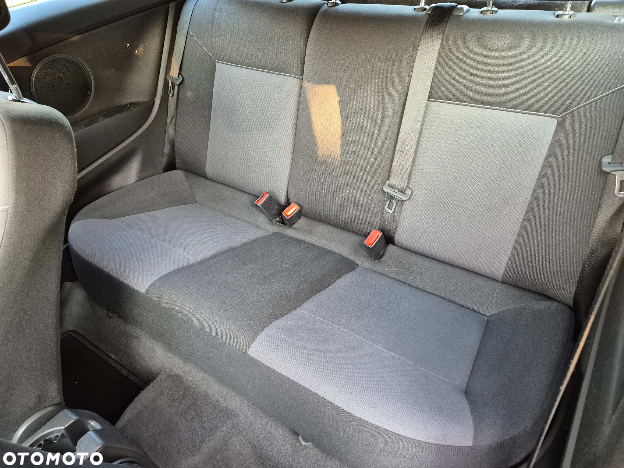 Opel Astra GTC 1.4 Edition - 15