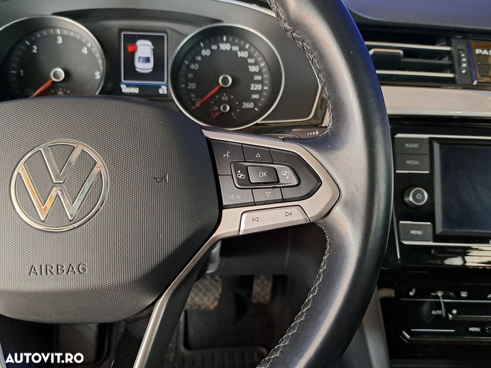 Volkswagen Passat - 14