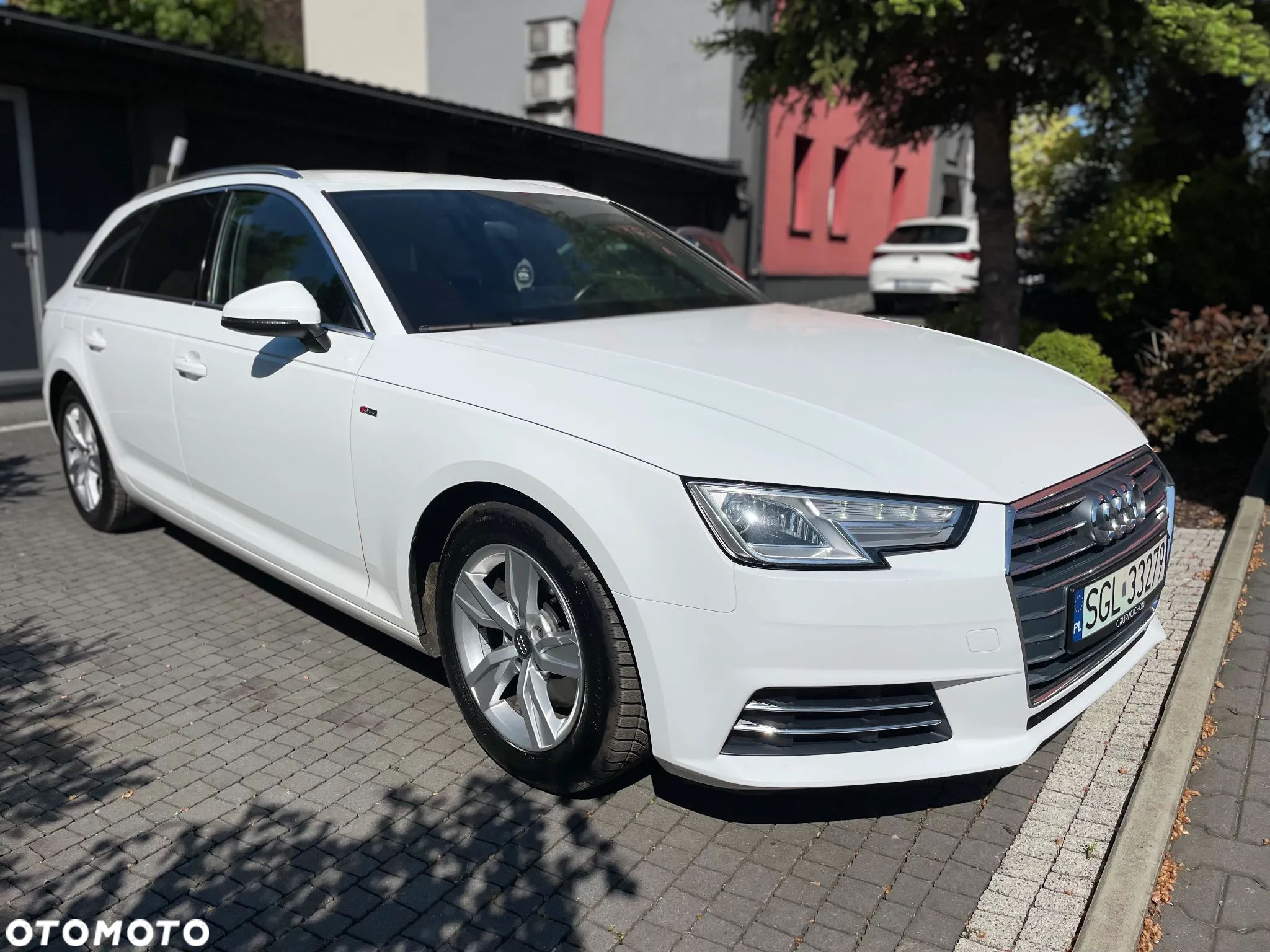 Audi A4 Avant 2.0 TDI ultra S tronic sport - 1