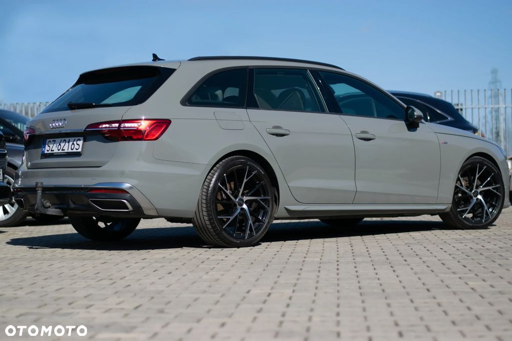 Audi A4 Avant 40 TDI mHEV S Line S tronic - 37