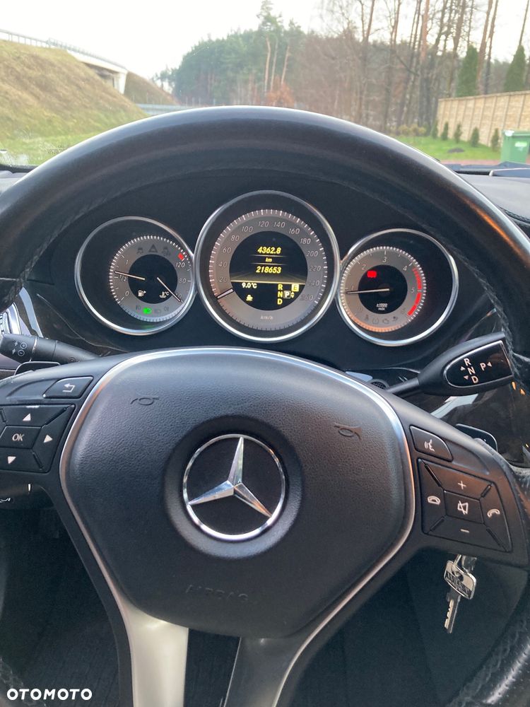 Mercedes-Benz CLS - 21
