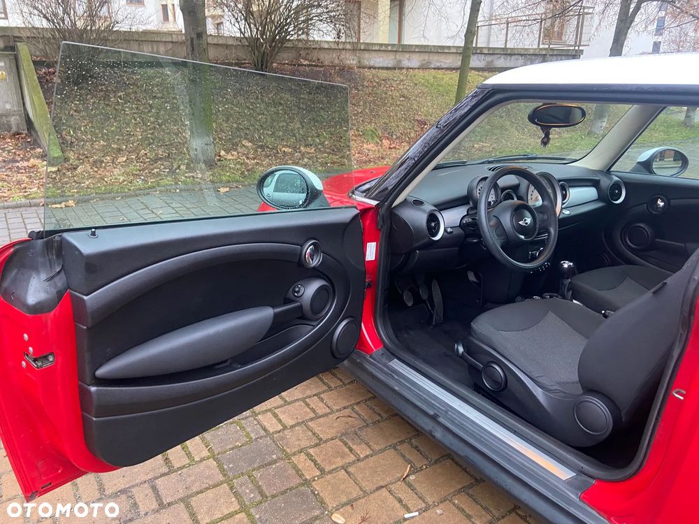 MINI ONE Standard - 7