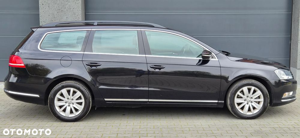 Volkswagen Passat Variant 1.6 TDI DPF BlueMot Comfortline - 16