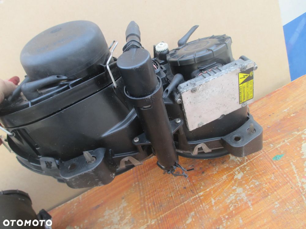 lampa Yaguar X-TYPE Xenon Hella Europa - 6