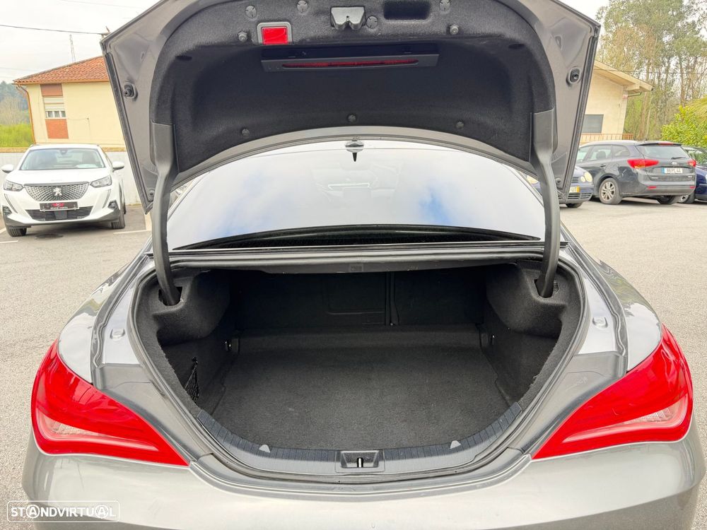 Mercedes-Benz CLA 200 d AMG Line - 5