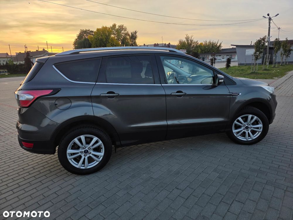 Ford Kuga 1.5 EcoBoost 2x4 Titanium - 11