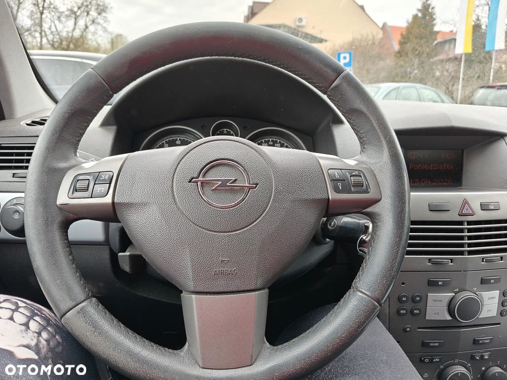 Opel Astra 1.6 Sport - 19