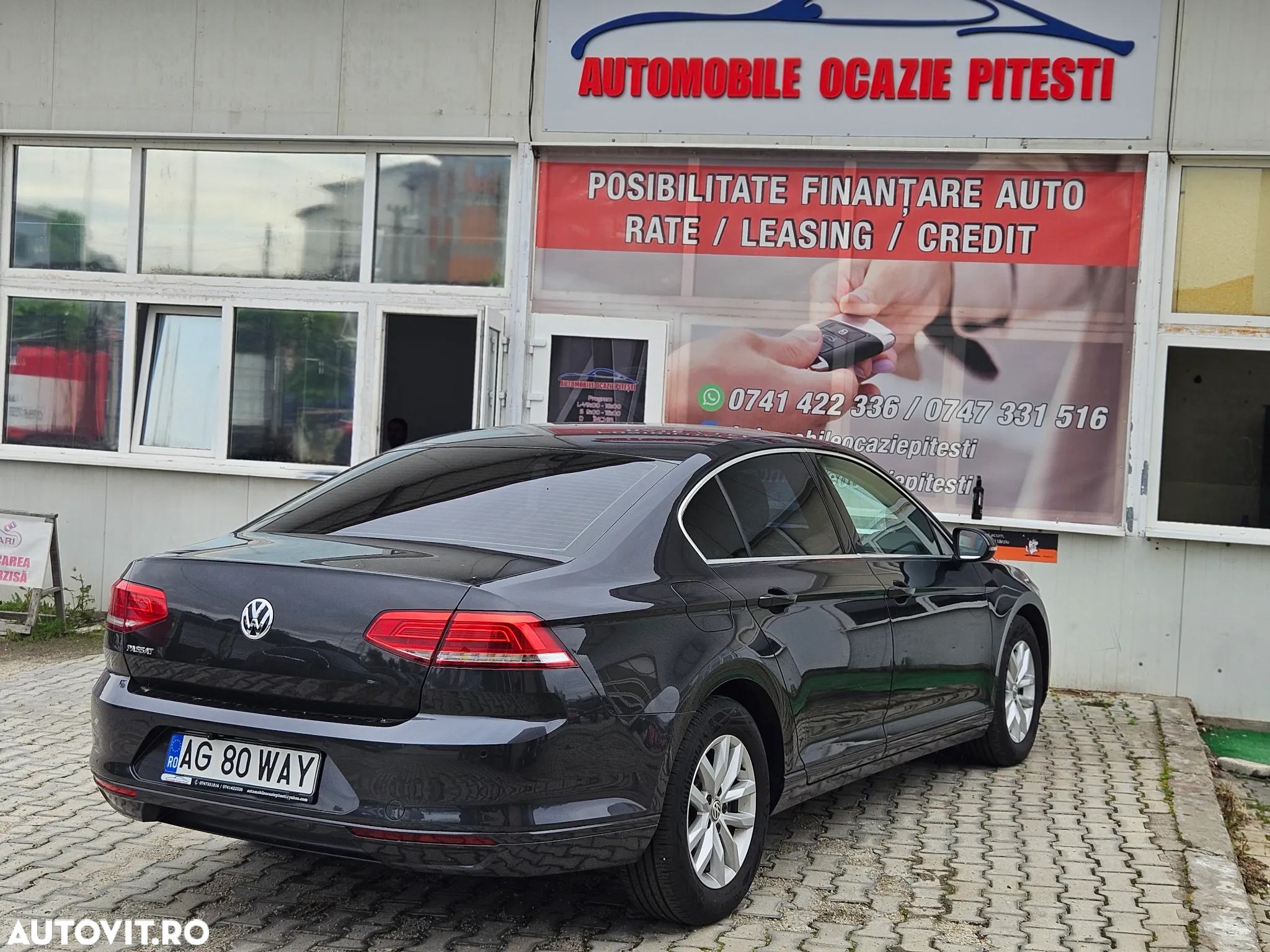 Volkswagen Passat - 12