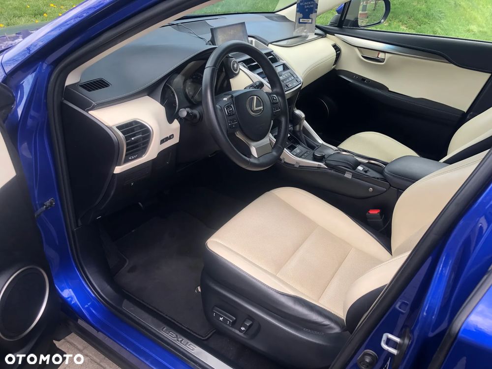 Lexus NX 200t AWD - 9