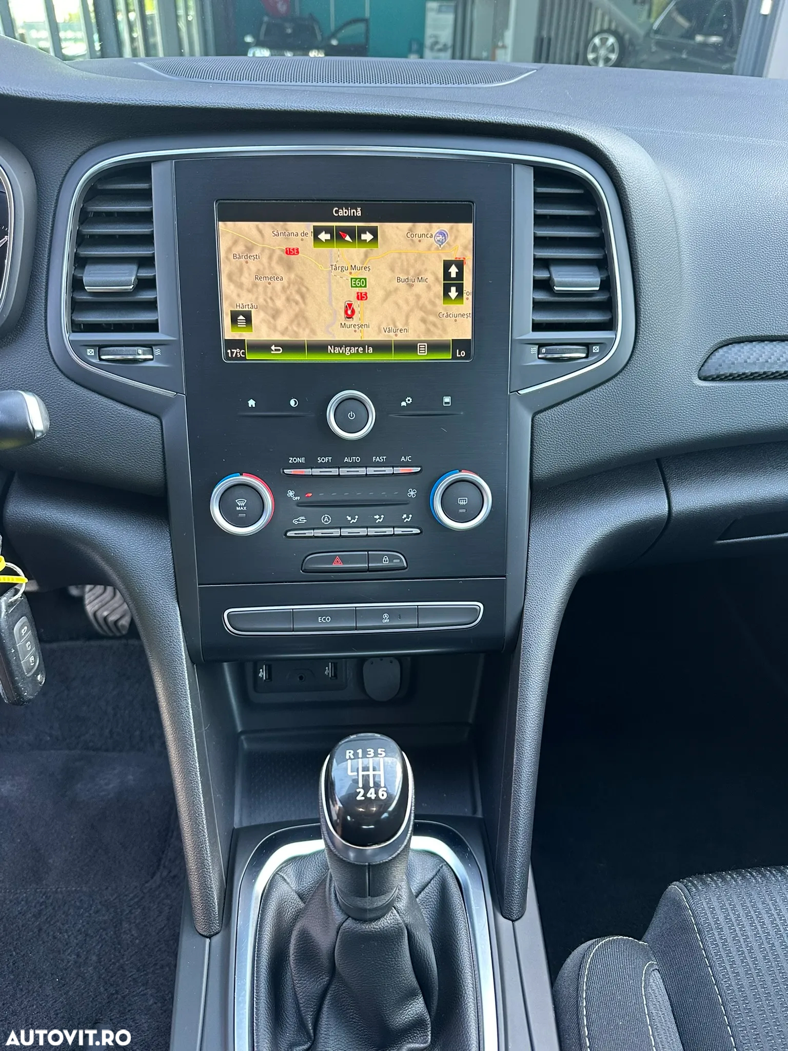 Renault Megane ENERGY dCi 110 ECO2 EXPERIENCE - 25