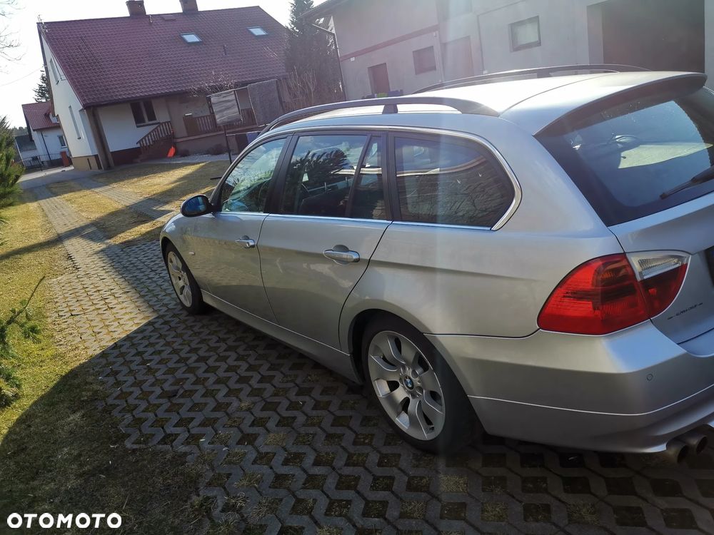 BMW Seria 3 325i - 15