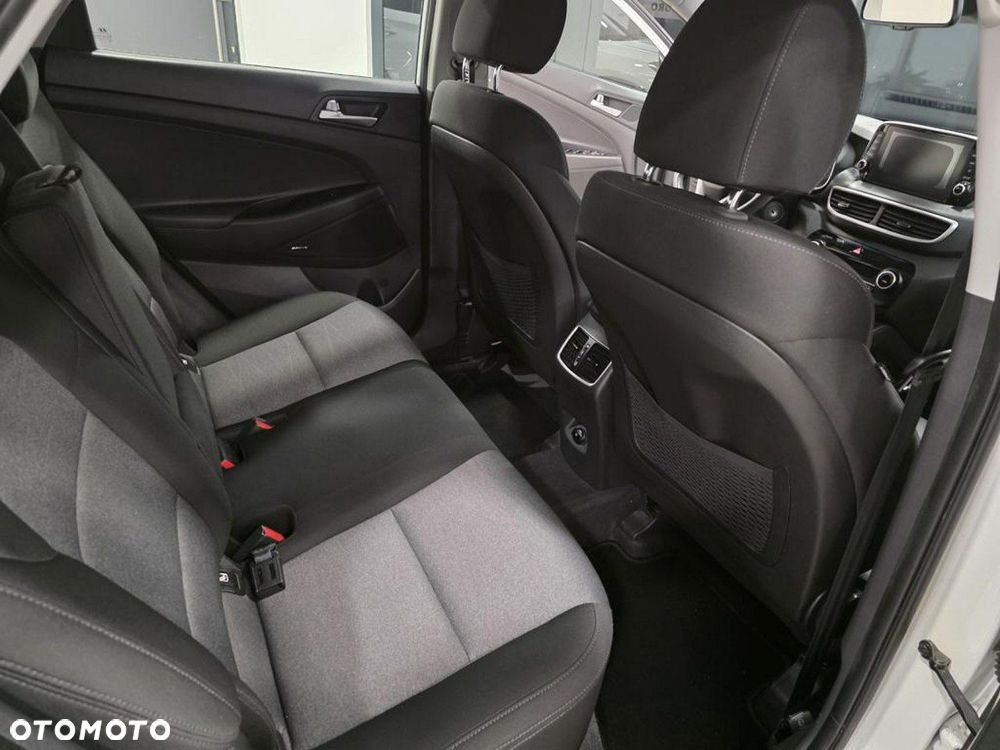 Hyundai Tucson 1.6 GDI BlueDrive Style 2WD - 16