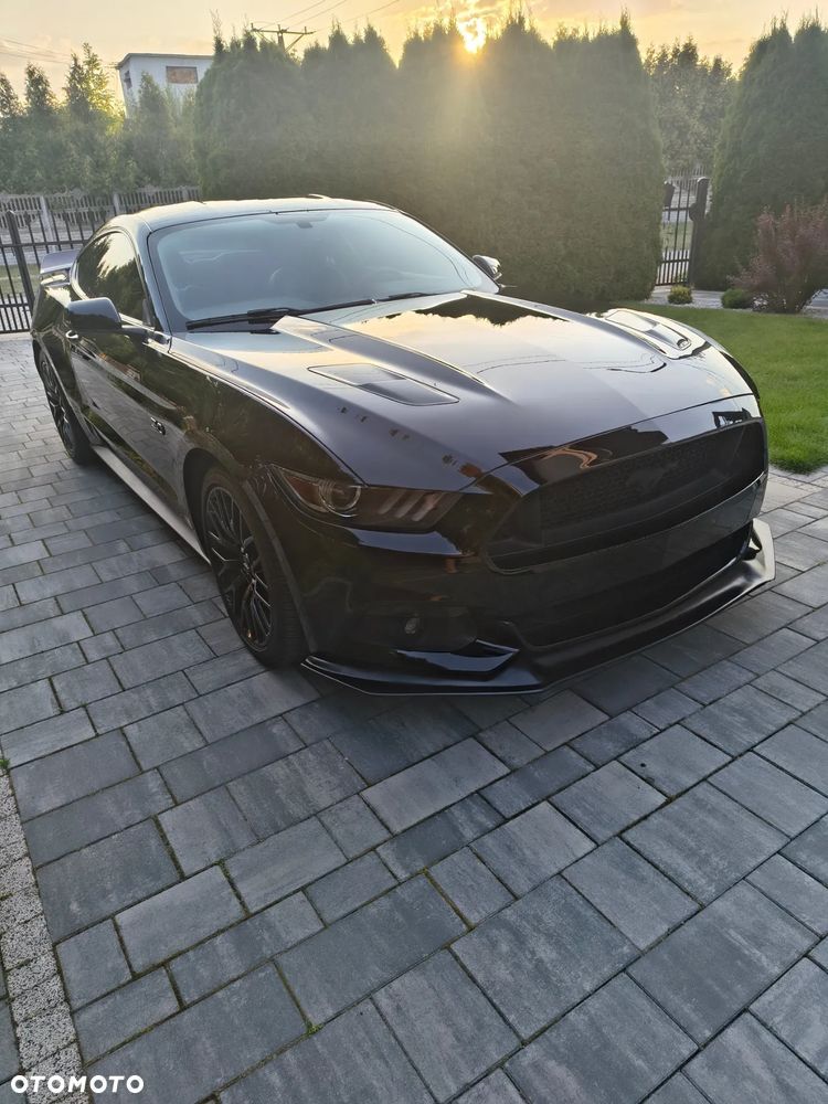 Ford Mustang 5.0 V8 GT - 12