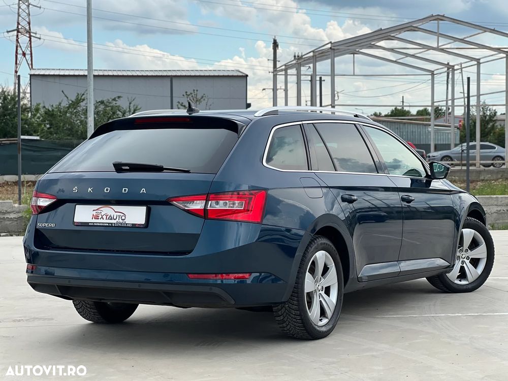 Skoda Superb 2022 photo 3