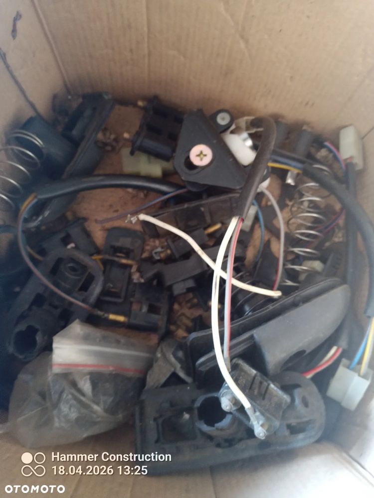 225/70/15C Sprinter 903 - 7