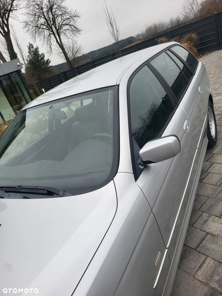 BMW Seria 5 525i - 9