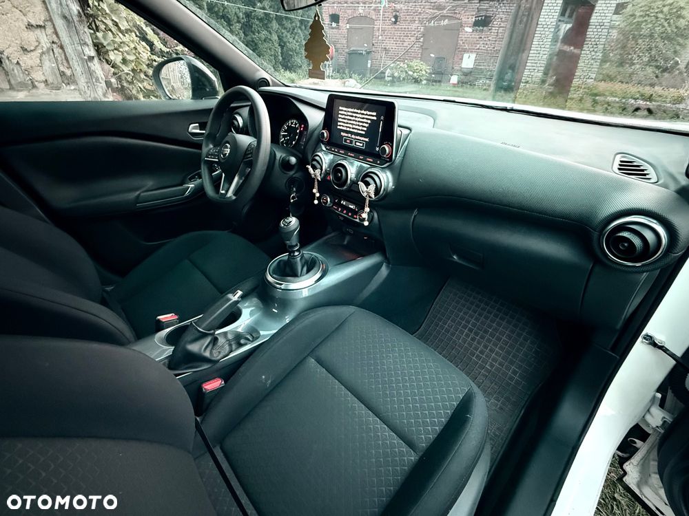 Nissan Juke 1.0 DIG-T N-Connecta - 10