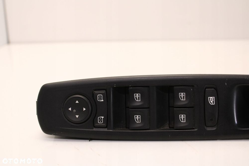renault scenic iii 09r- panel sterowania szyb  809610016 - 2