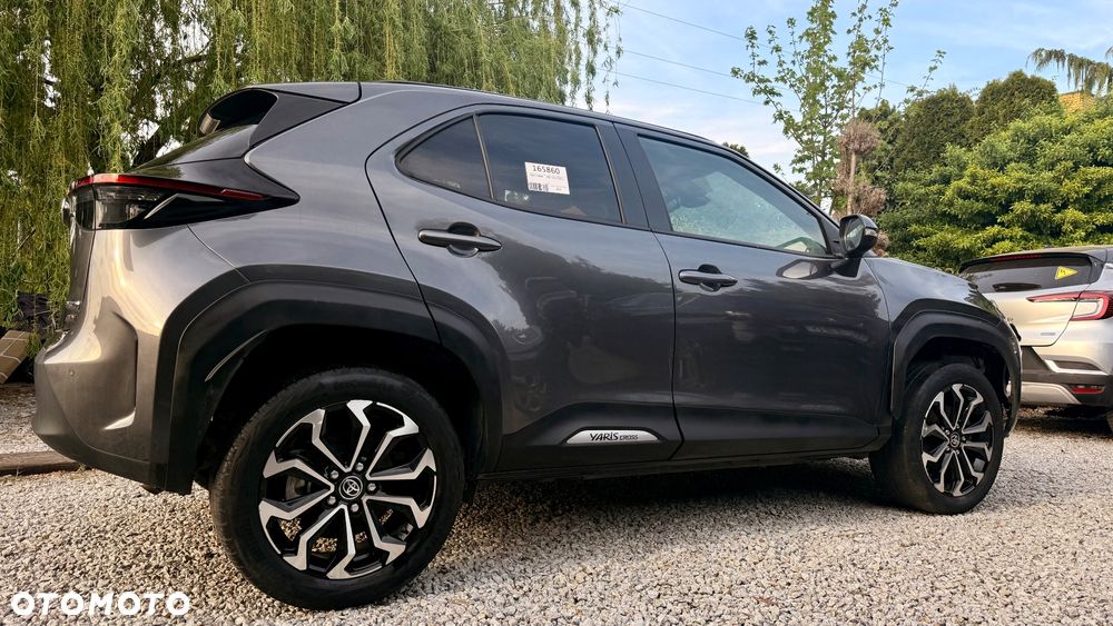 Toyota Yaris Cross 1.5 VVT-i AWD-i Adventure - 2