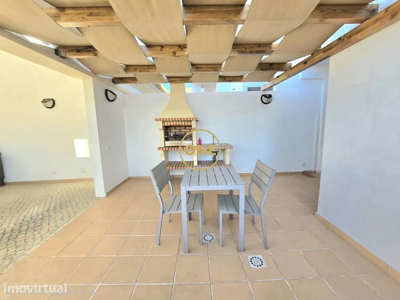 Moradia T2+1 na Quinta dos Caliços - Albufeira - Grande imagem: 2/27