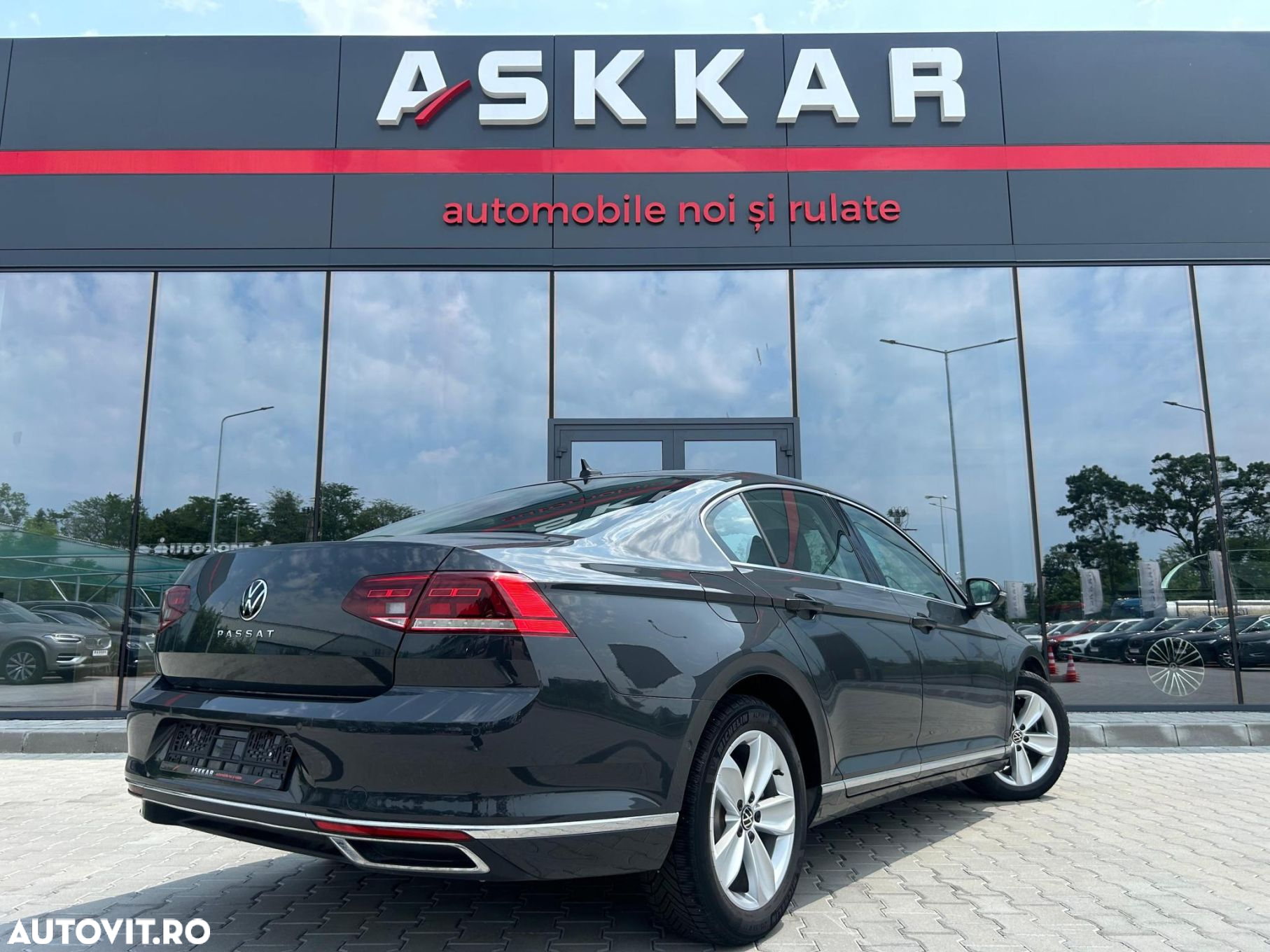 Volkswagen Passat 2.0 TDI DSG Highline - 5