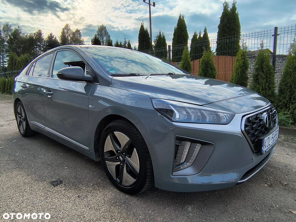 Hyundai IONIQ Hybrid Platinum - 1
