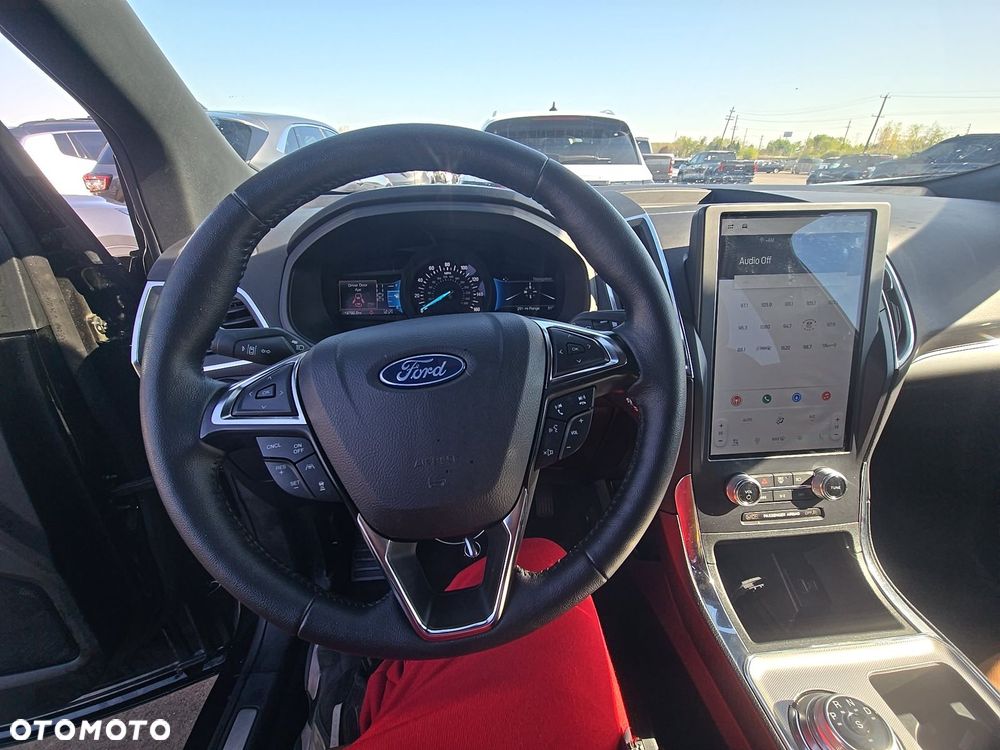Ford Edge - 13