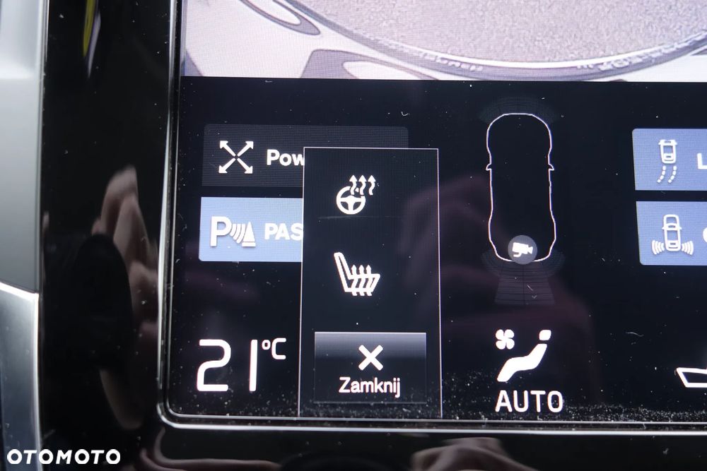 Volvo XC 90 B5 D AWD Momentum 7os - 29