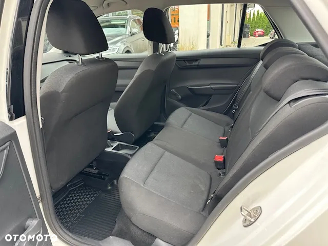 Skoda Fabia 1.0 Ambition - 10