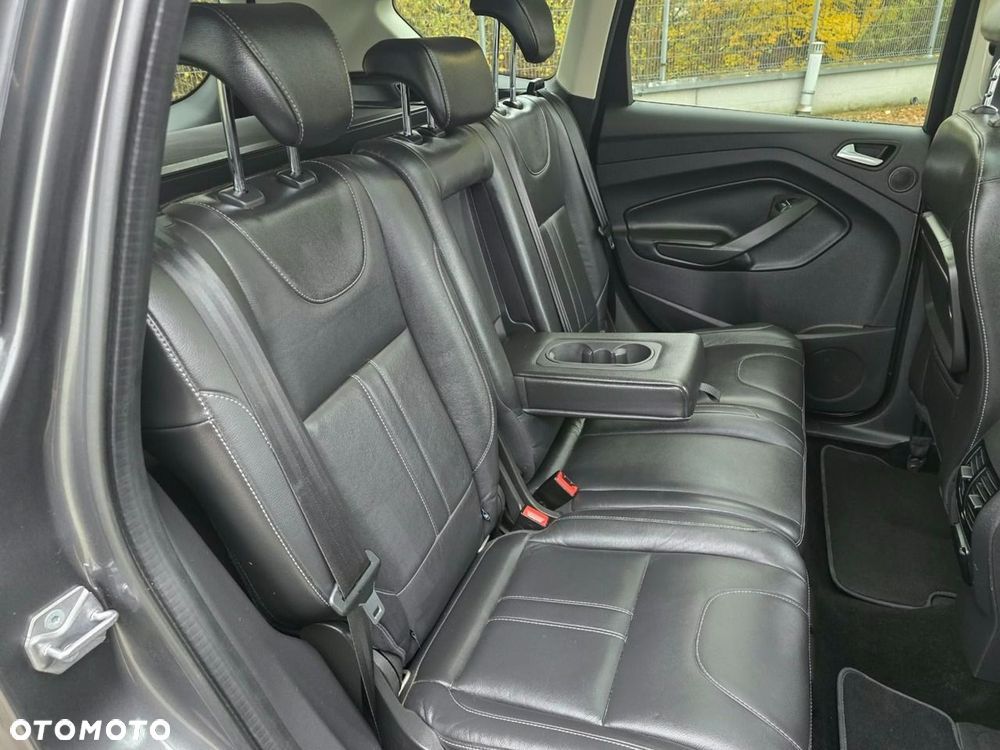 Ford Kuga - 31