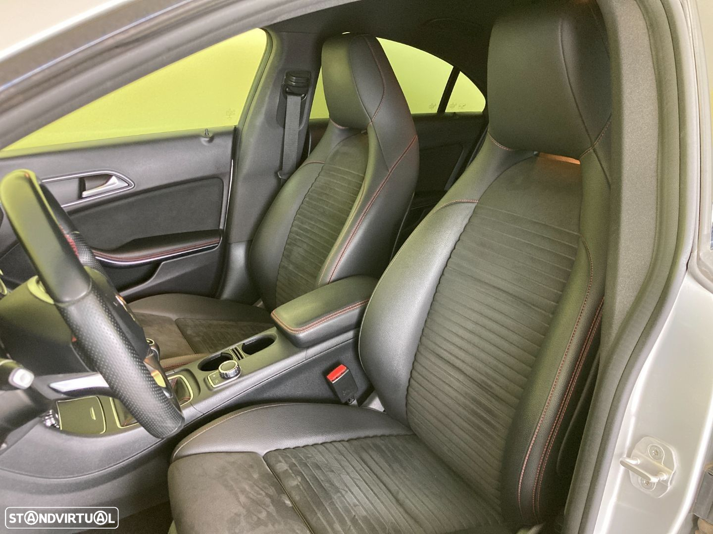 Mercedes-Benz CLA 180 d AMG Line - 9