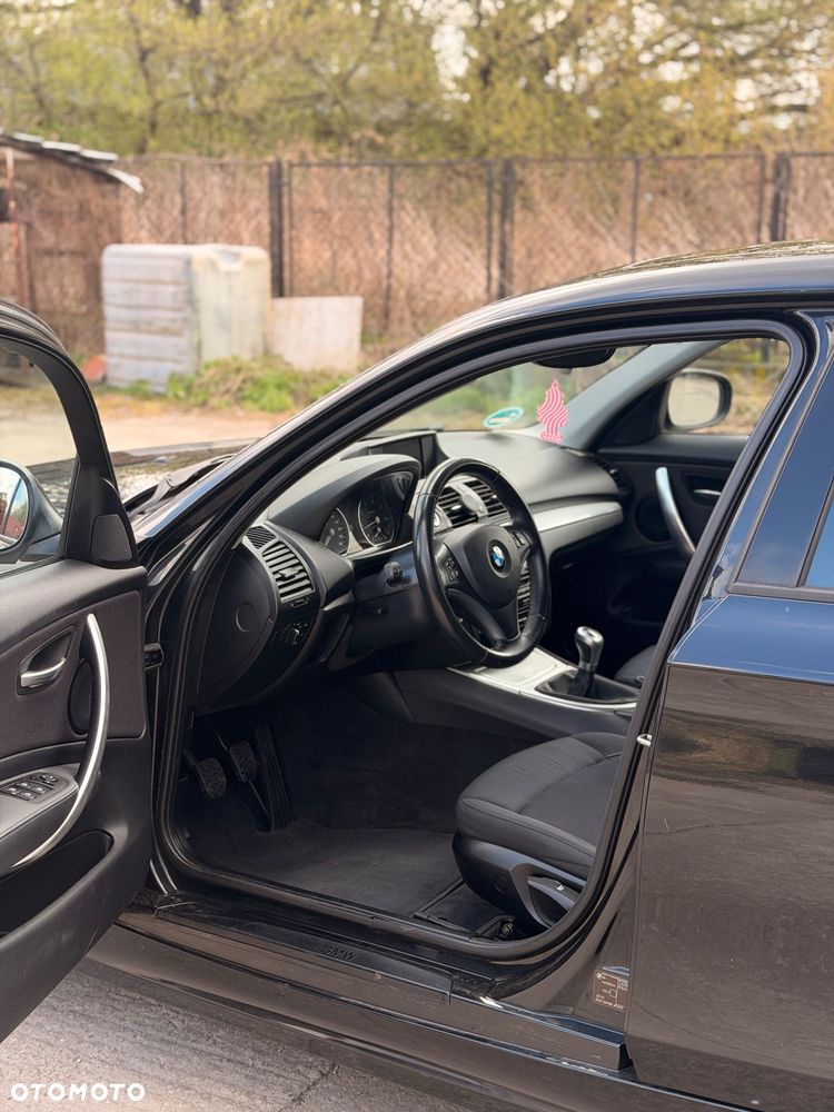 BMW Seria 1 116i - 6